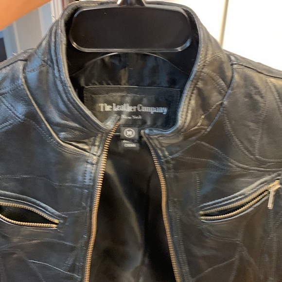 … - Picture 6 of 8